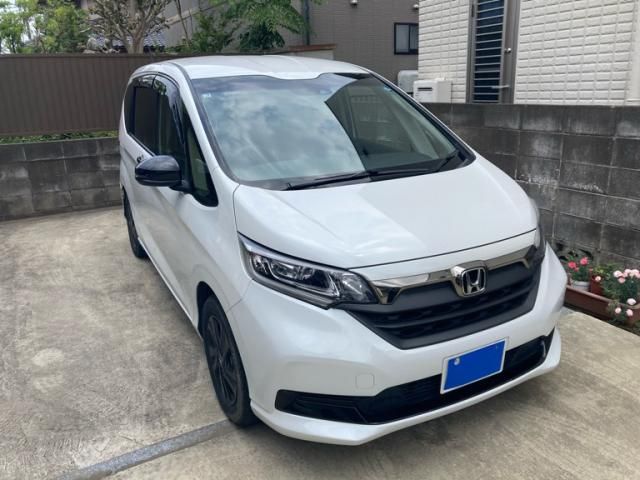 HONDA / フリードプラスハイブリッド