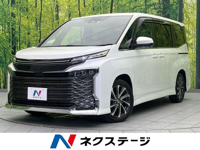 TOYOTA / VOXY HYBRID