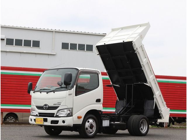 Japanese used car Ref# 1610980 HINO / DUTRO