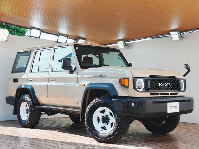 TOYOTA / LANDCRUISER 70