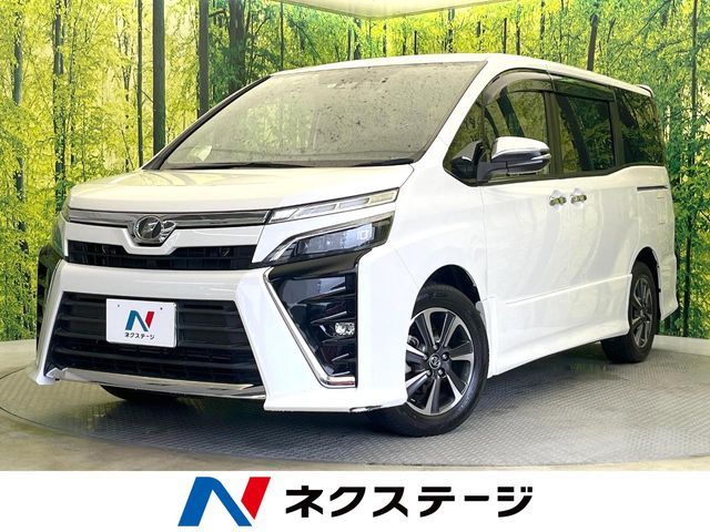 TOYOTA / VOXY