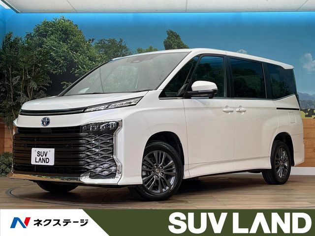 TOYOTA / VOXY HYBRID 4WD