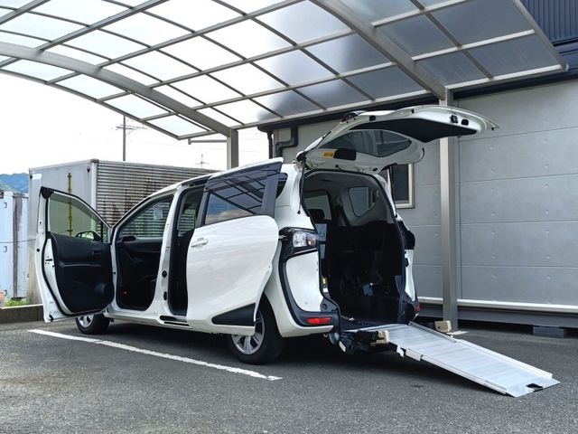 Japanese used car Ref# 1611295 TOYOTA / SIENTA