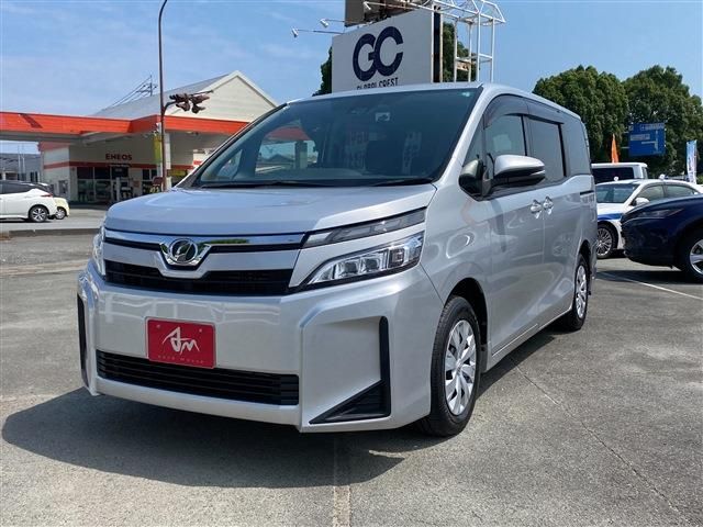 TOYOTA / VOXY