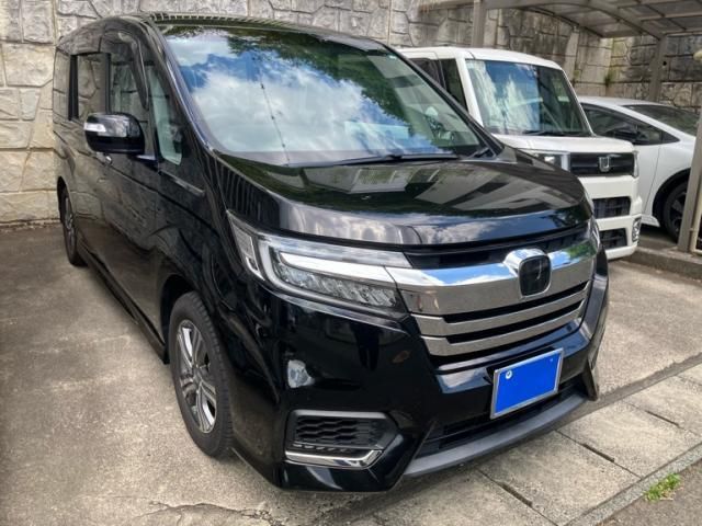 HONDA / ステップワゴンスパーダＨＶ
