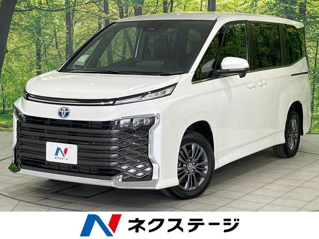 TOYOTA / VOXY HYBRID 4WD