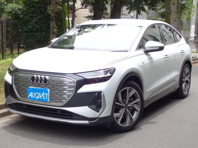 AUDI / AUDI Q4 e-tron SPORTBACK
