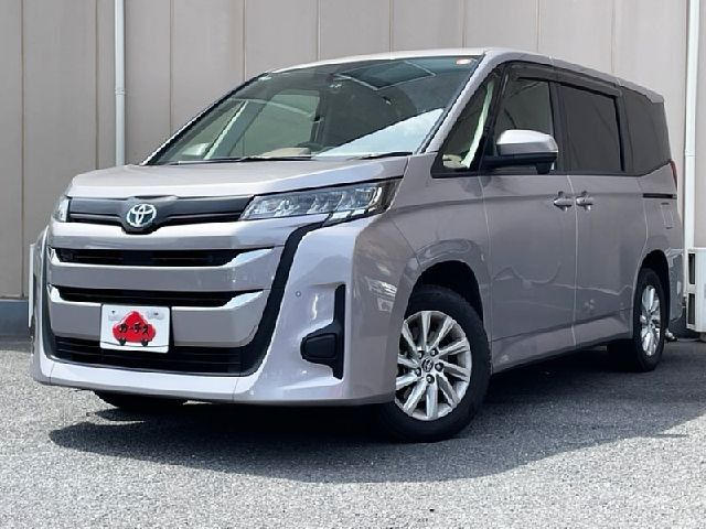 TOYOTA / NOAH HYBRID 4WD