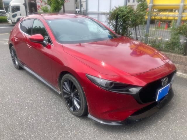 Japanese used car Ref# 1612116 MAZDA / マツダ３ファストバック