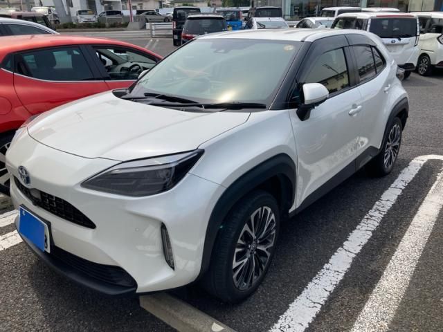 TOYOTA / YARIS CROSS HYBRID