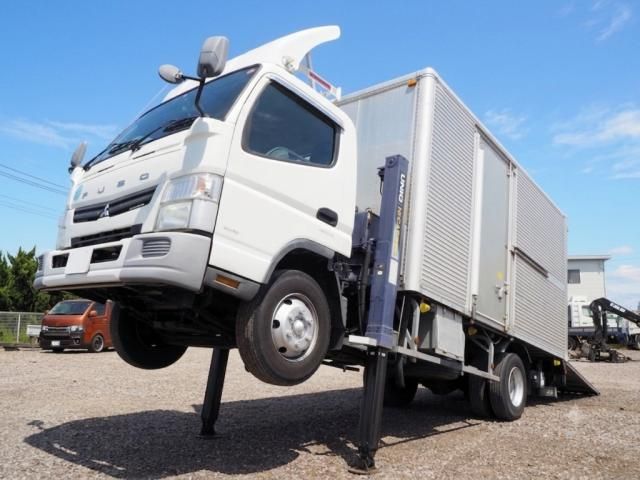 MITSUBISHI / CANTER