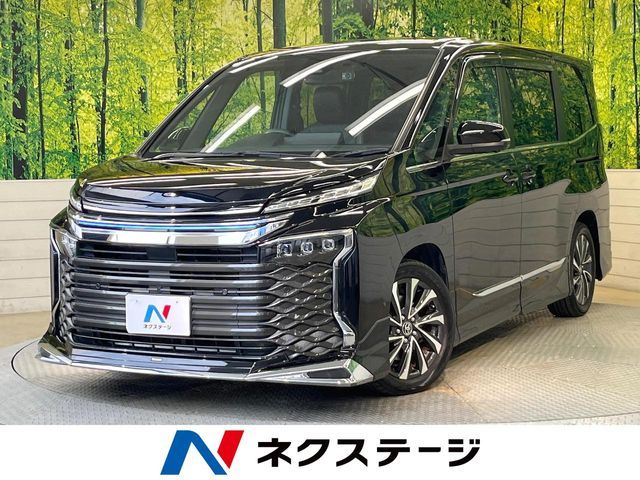 TOYOTA / VOXY HYBRID