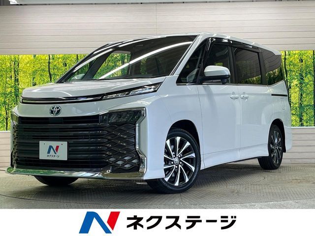 TOYOTA / VOXY HYBRID