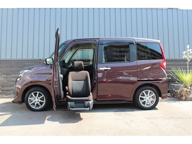 TOYOTA / ROOMY