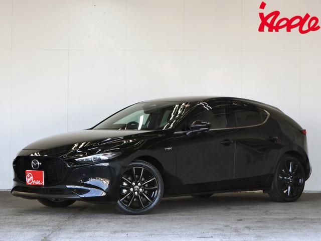 Japanese used car Ref# 1613398 MAZDA / MAZDA3 FASTBACK