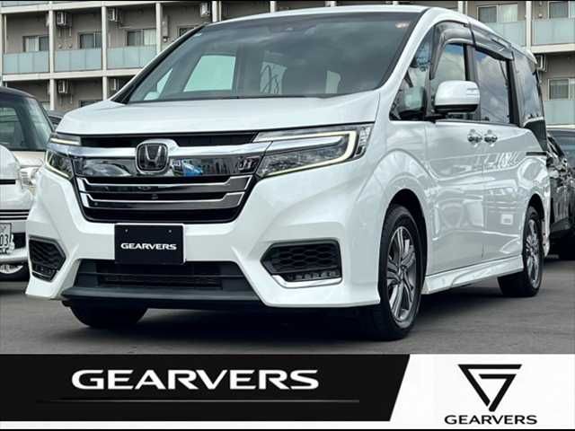 Japanese used car Ref# 1613405 HONDA / STEPWAGON
