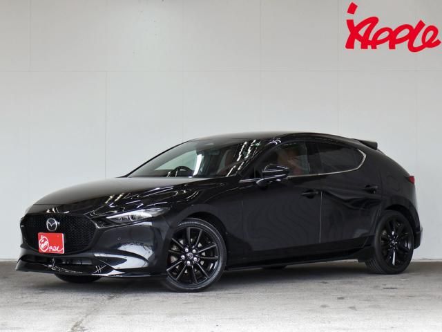 Japanese used car Ref# 1613443 MAZDA / MAZDA3 FASTBACK