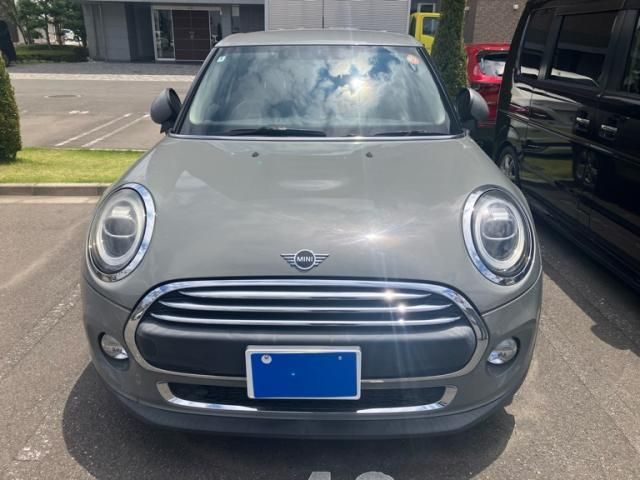 Japanese used car Ref# 1613449 BMW / MINI ONE 5DOOR