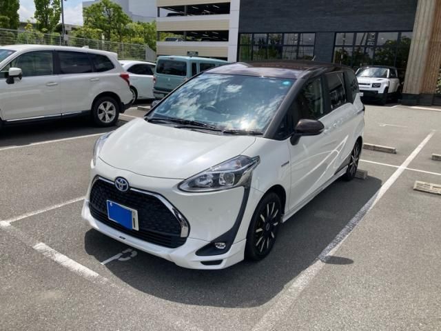 Japanese used car Ref# 1613456 TOYOTA / SIENTA HYBRID