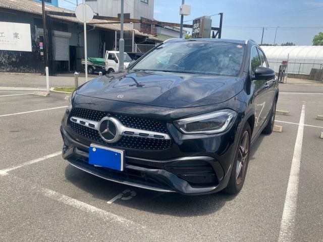 MERCEDES BENZ / MERCEDES BENZ GLA class