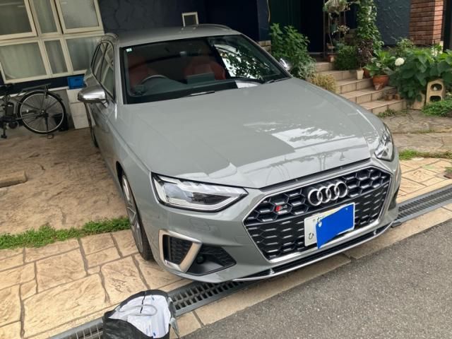 AUDI / AUDI S4 AVANT