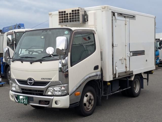 Japanese used car Ref# 1613616 HINO / DUTRO