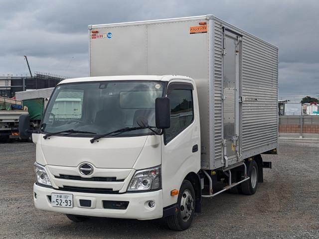 Japanese used car Ref# 1613701 HINO / DUTRO