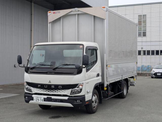 Japanese used car Ref# 1613737 MITSUBISHI / CANTER