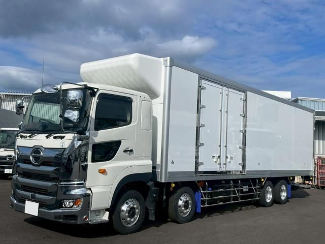 Japanese used car Ref# 1613767 HINO / PROFIA