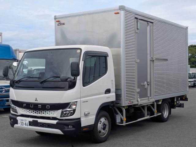 Japanese used car Ref# 1613855 MITSUBISHI / CANTER