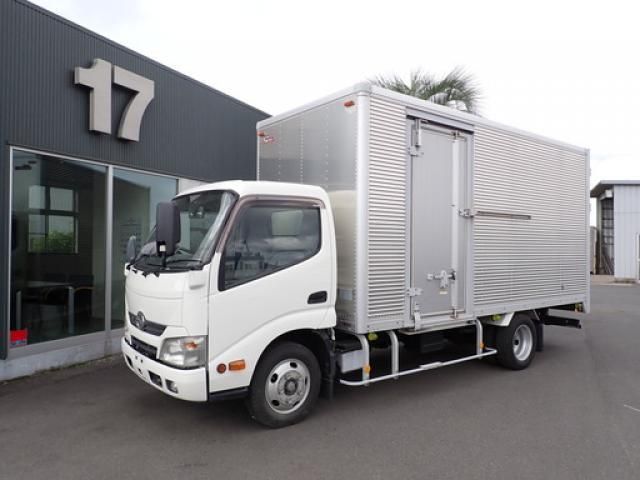 Japanese used car Ref# 1614103 HINO / DUTRO