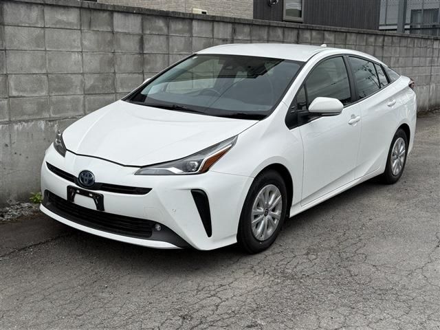 Japanese used car Ref# 1614132 TOYOTA / PRIUS 4WD