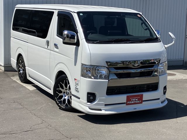TOYOTA / HIACE van 4WD