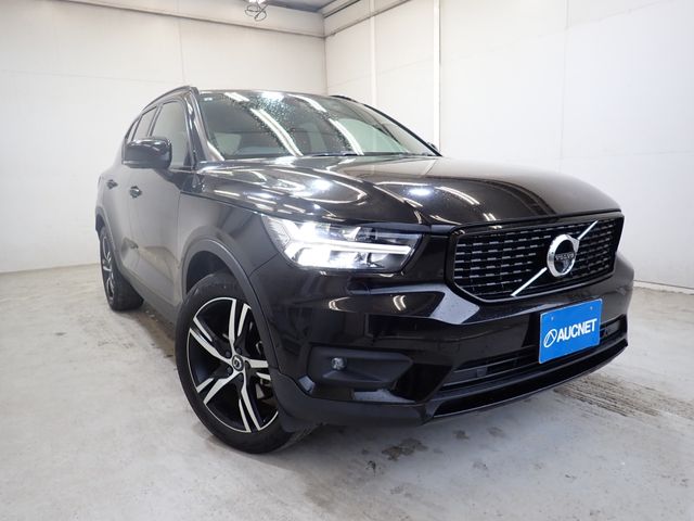 VOLVO / VOLVO XC40