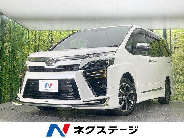 TOYOTA / VOXY