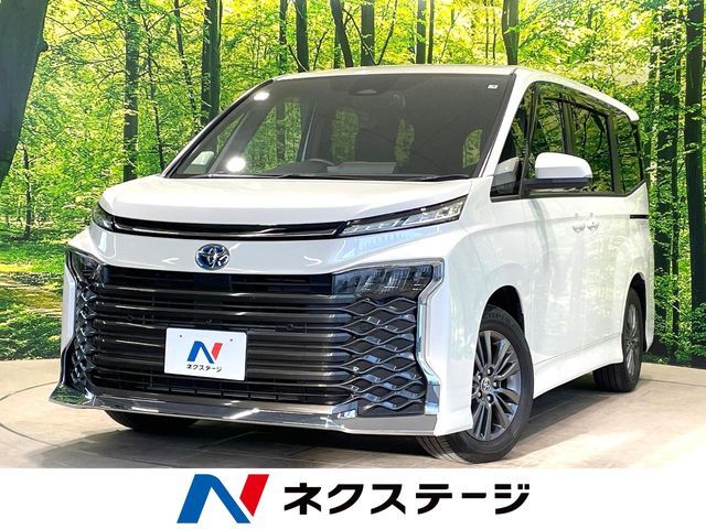 TOYOTA / VOXY HYBRID