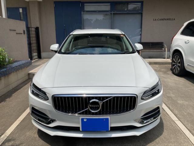 VOLVO / VOLVO V90