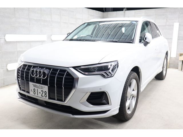 AUDI / AUDI Q3