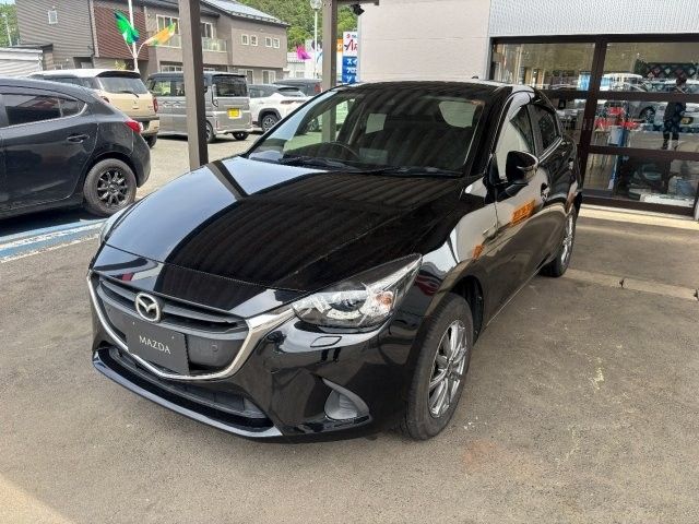 Japanese used car Ref# 1615598 MAZDA / DEMIO 4WD
