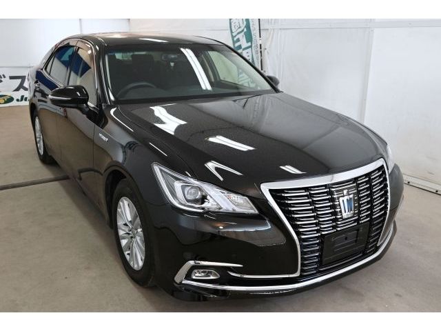 TOYOTA / CROWN sedan hybrid
