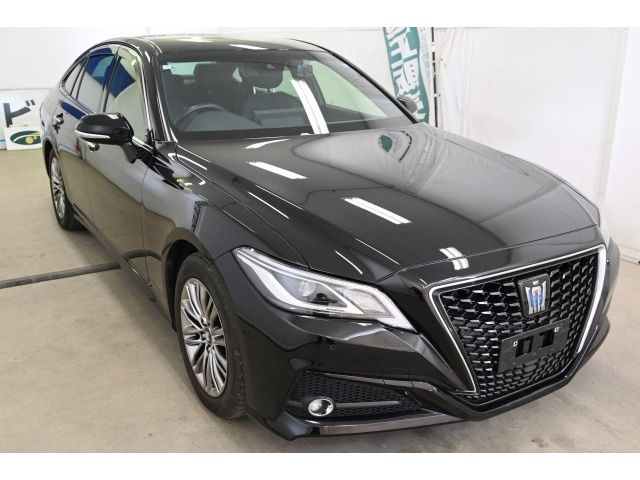 TOYOTA / CROWN sedan hybrid
