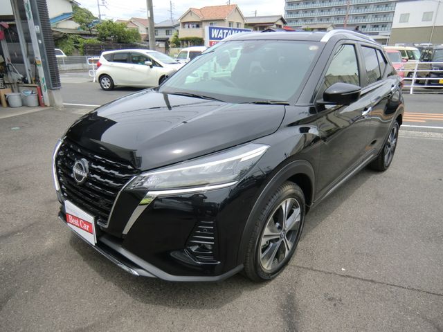 NISSAN / KICKS