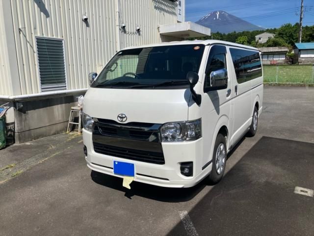 TOYOTA / HIACE van 4WD