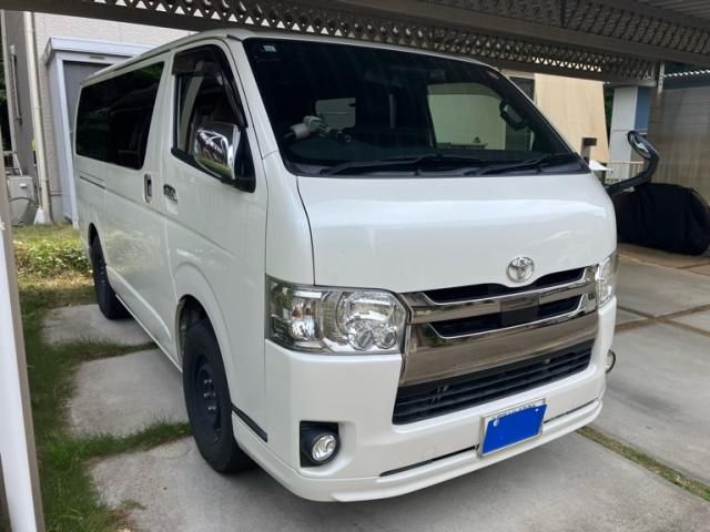 TOYOTA / HIACE van 4WD