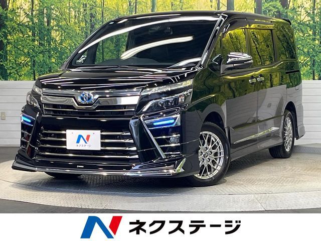 TOYOTA / VOXY HYBRID