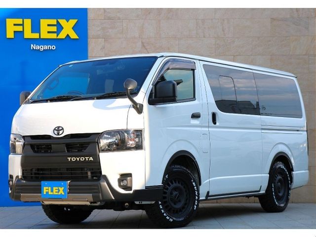 TOYOTA / HIACE van 4WD