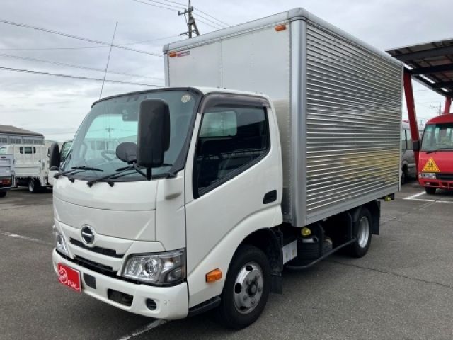 Japanese used car Ref# 1616511 HINO / DUTRO