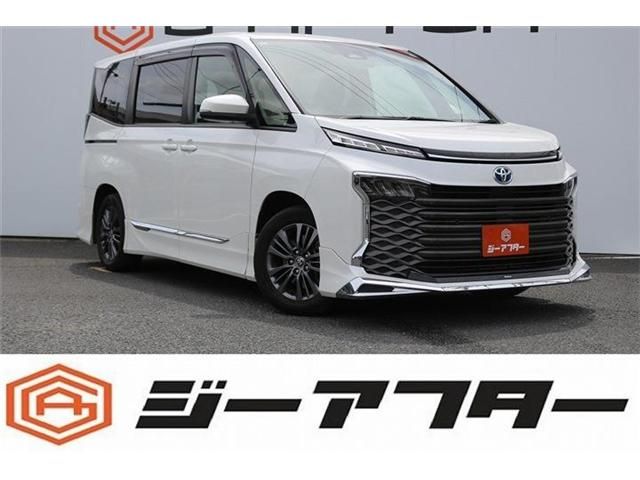 TOYOTA / VOXY