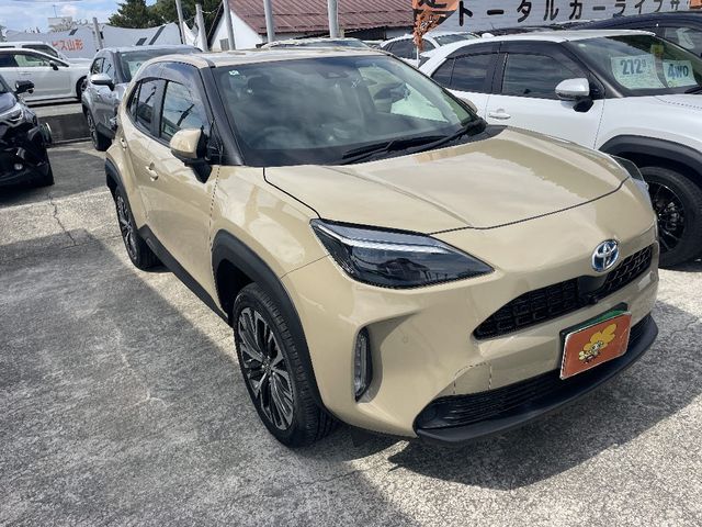 TOYOTA / YARIS CROSS HYBRID