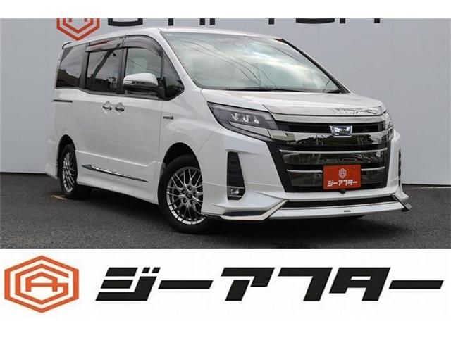 TOYOTA / NOAH HYBRID
